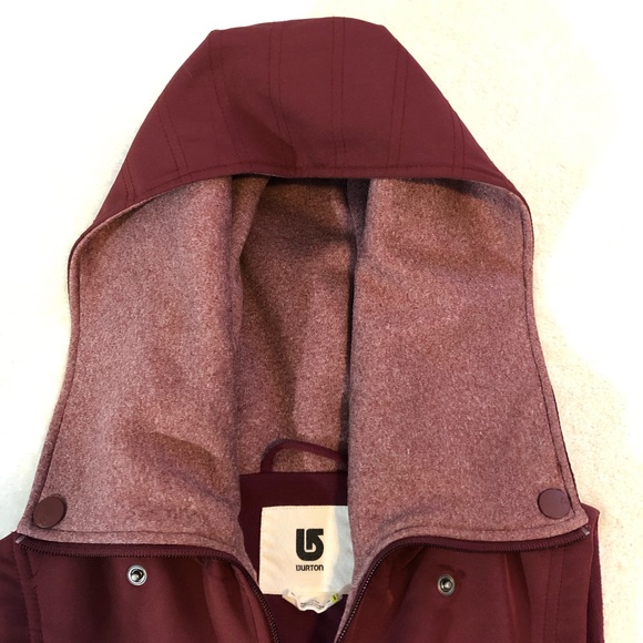 Burton Dry Ride Vest Womens Small Burgundy Full Zip Hood Snowboard Ski EUC - Picture 5 of 8